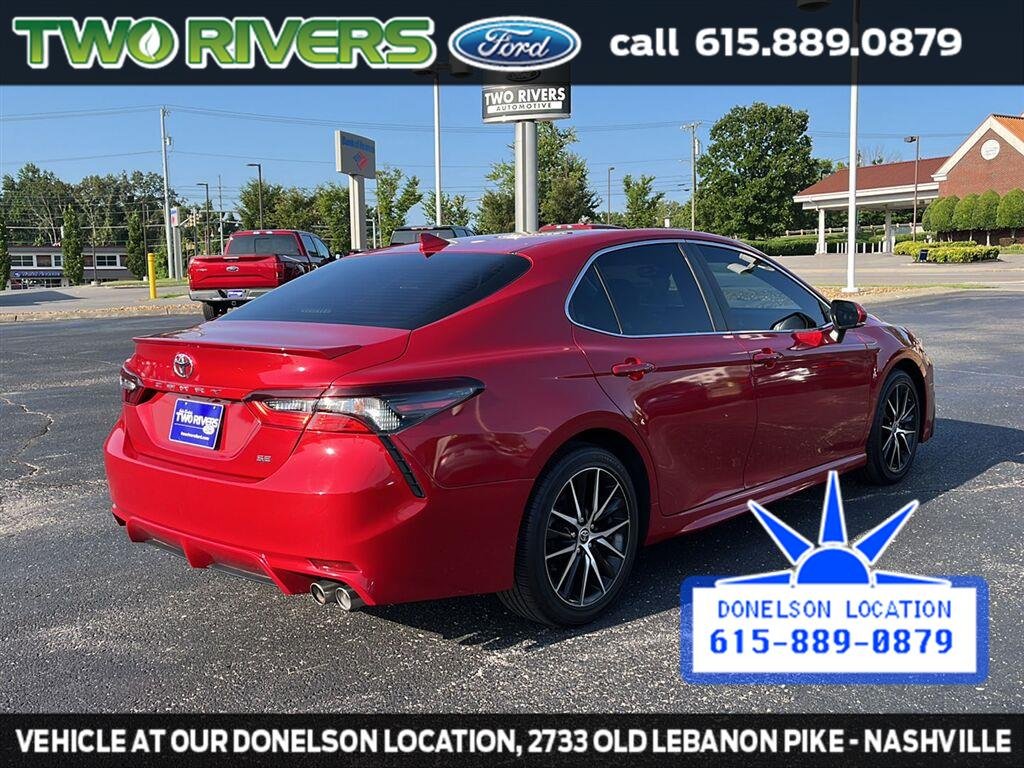Used 2022 Supersonic Red Toyota SE image 9