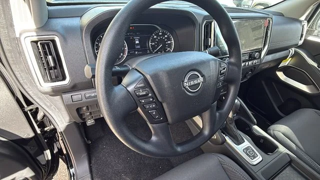 2026 Nissan Frontier SV - Photo 10