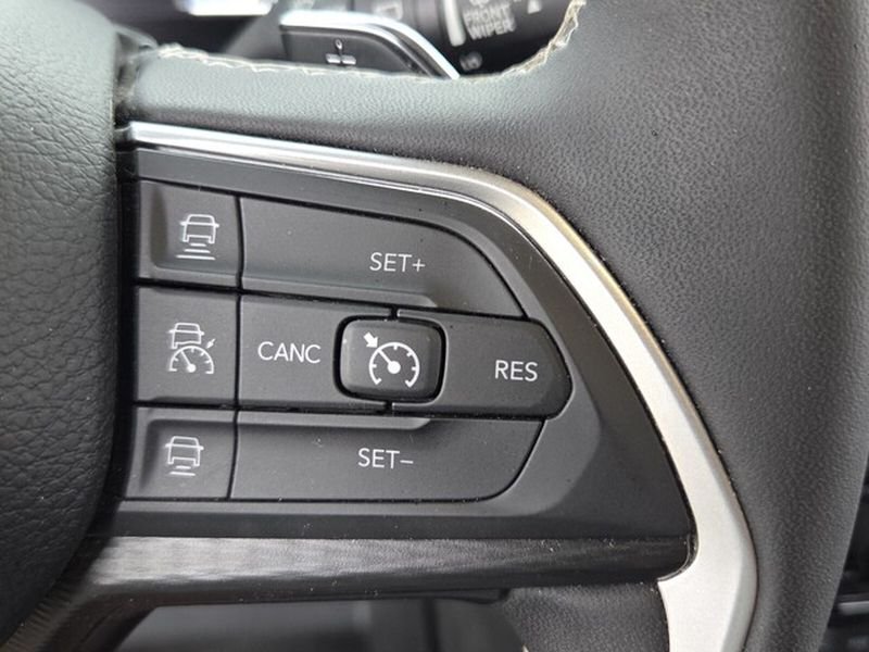 Used 2023 Metallic Jeep Altitude image 24