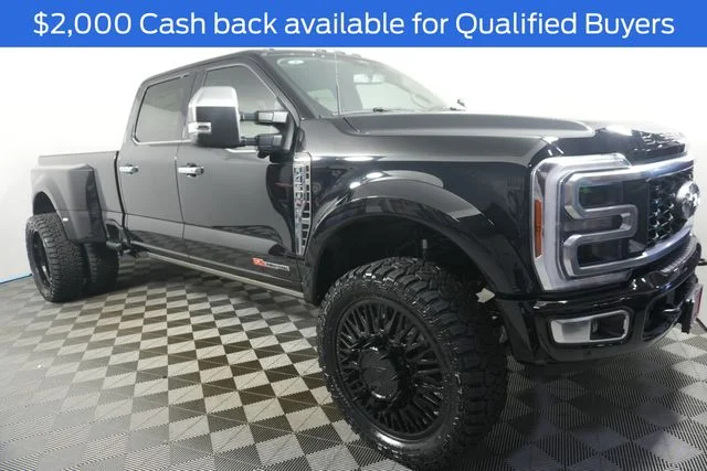 New 2026 Black Ford Platinum image 2