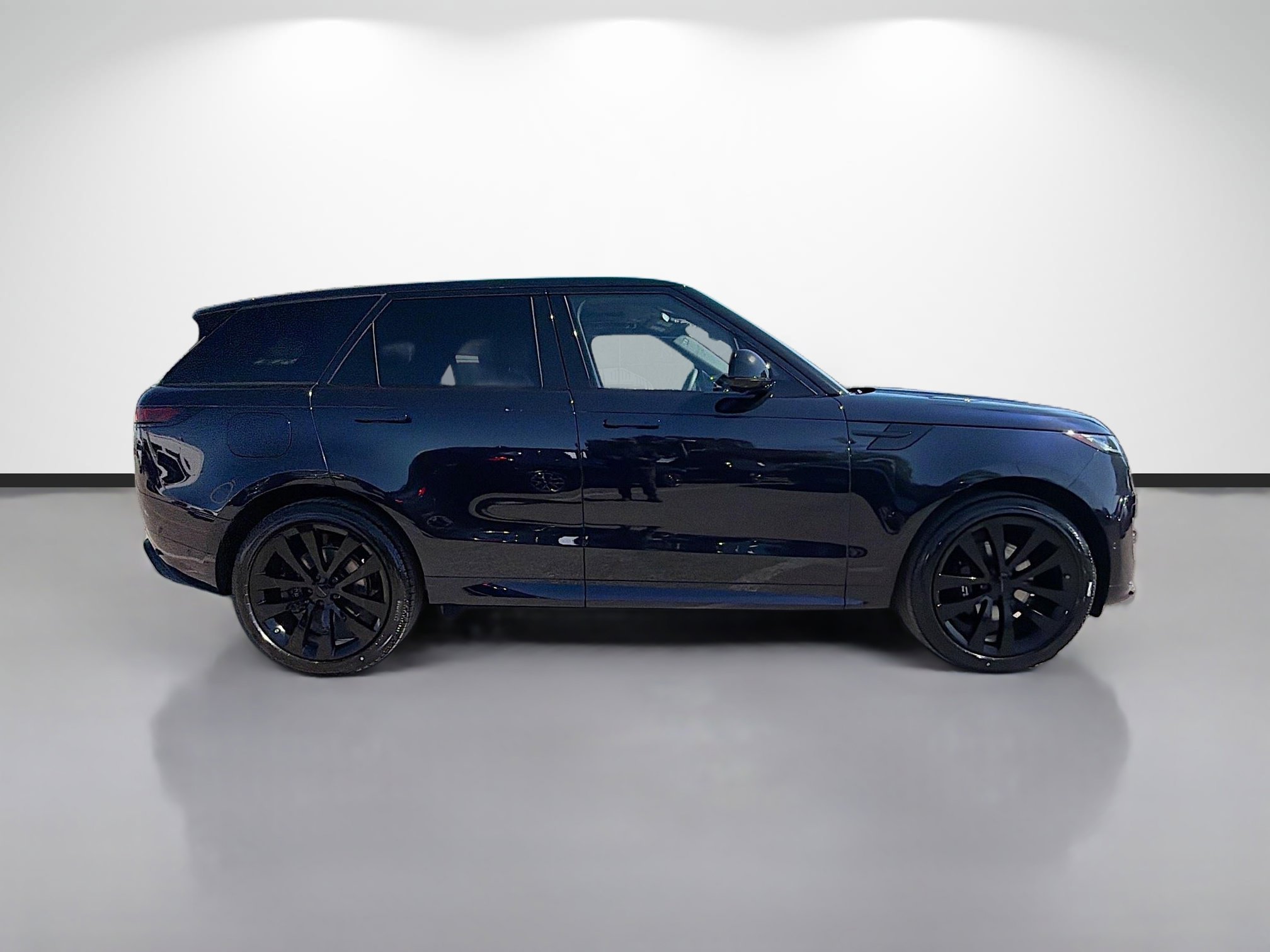 New 2026 Constellation Blue Ultra Metallic Gloss Land Rover Dynamic SE image 6