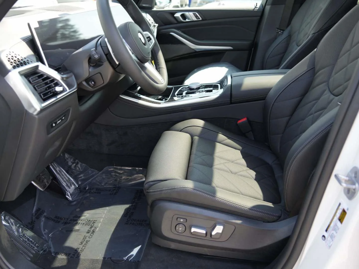 New 2026 Alpine White BMW sDrive40i image 14