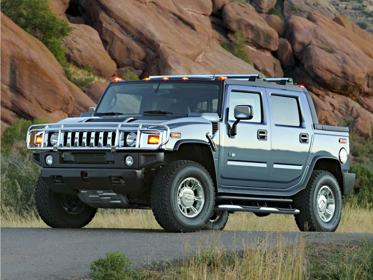 Used 2005 Red Hummer Base image 1