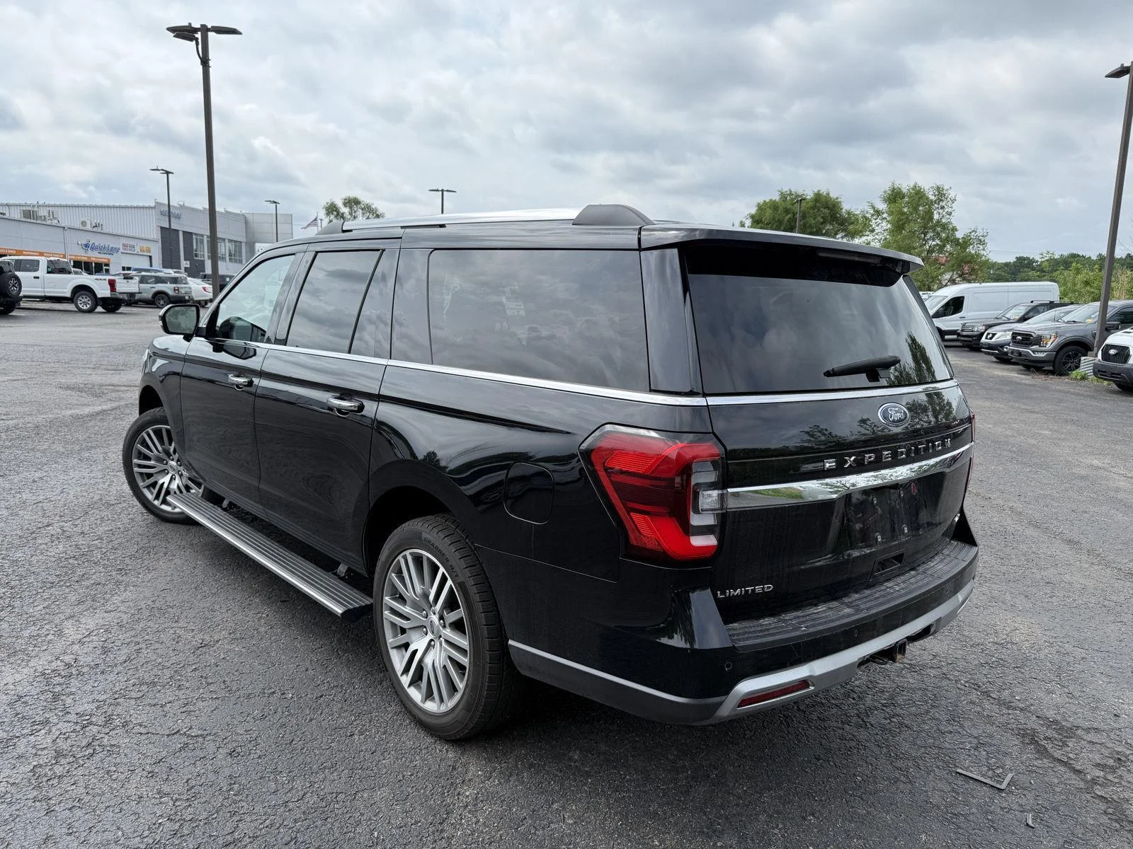 Used 2024 Agate Black Ford Limited image 3