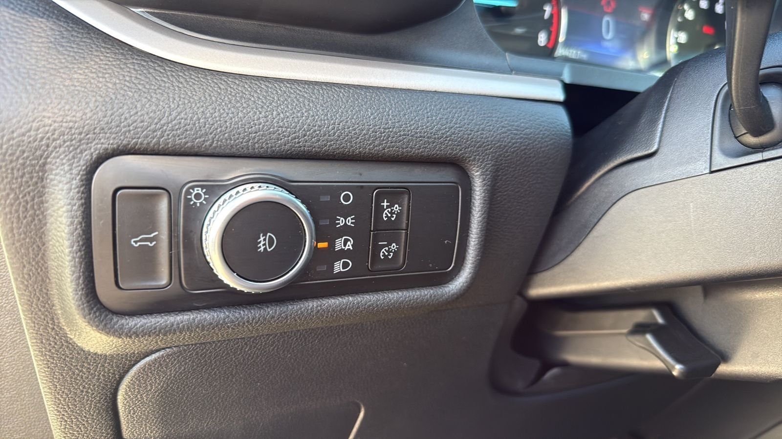 Used 2023 White Ford XLT image 16