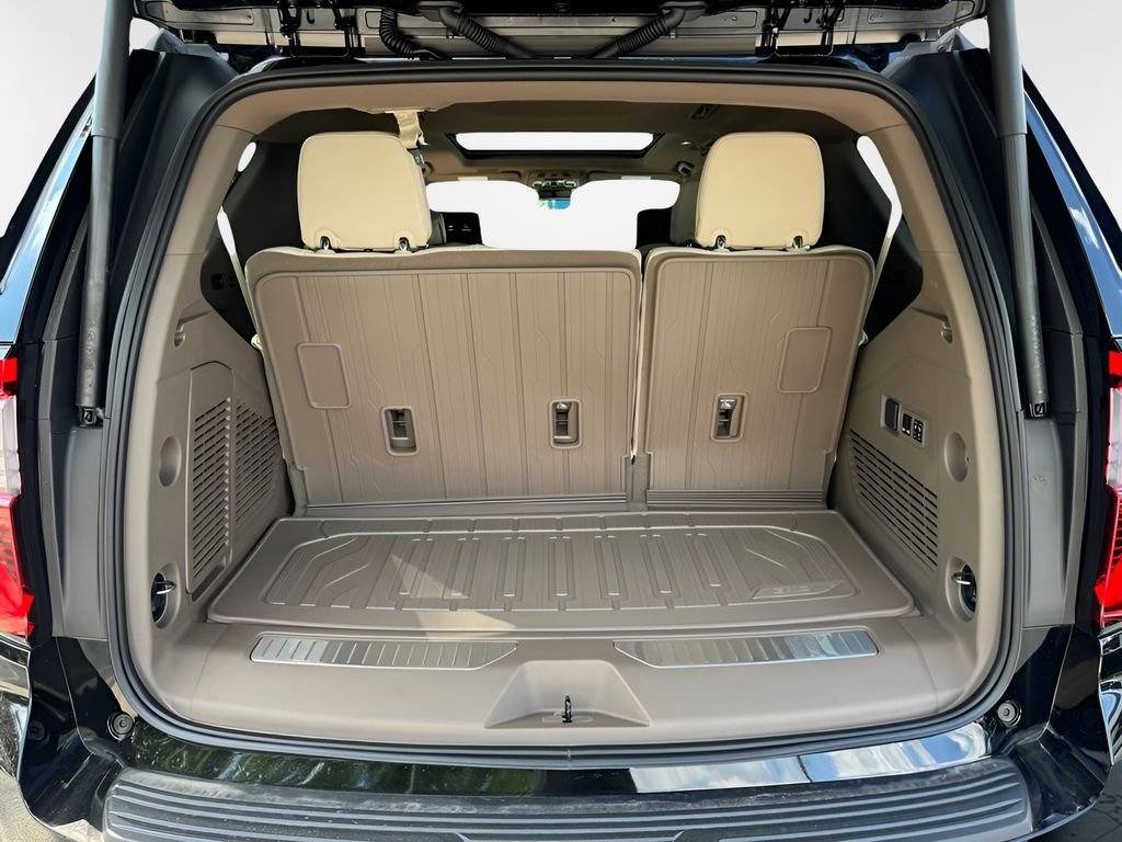 2026 GMC Yukon Denali - Photo 6