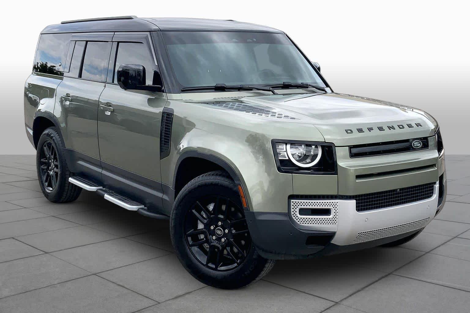 Used 2023 Pangea Green Metallic Land Rover S image 3