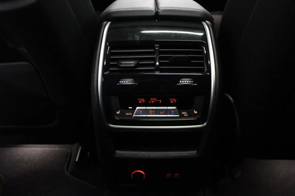 Used 2024 Black BMW xDrive40i image 41