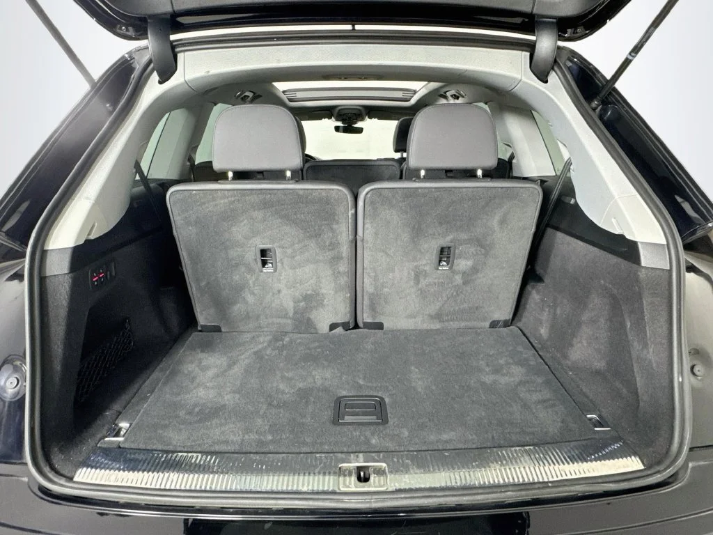 Used 2021  Audi 55 Premium Plus image 33