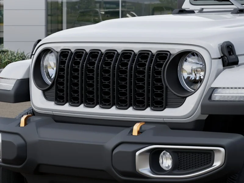 New 2026 Bright White Clear-Coat Exterior Paint Jeep 85th Anniversary Edition image 38