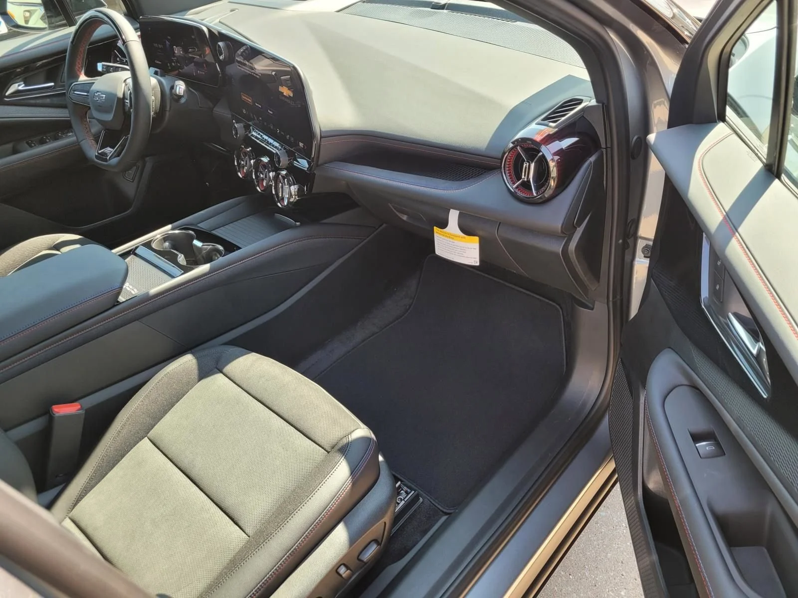 2026 Chevrolet Blazer EV RS - Photo 6