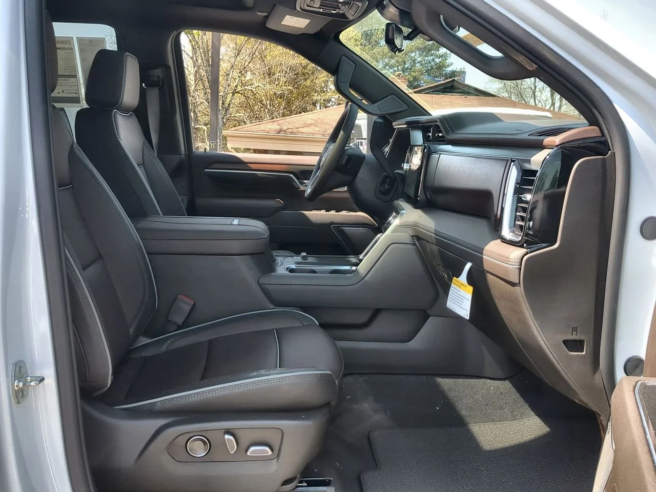 New 2026 Glacier White Tricoat GMC Denali image 29