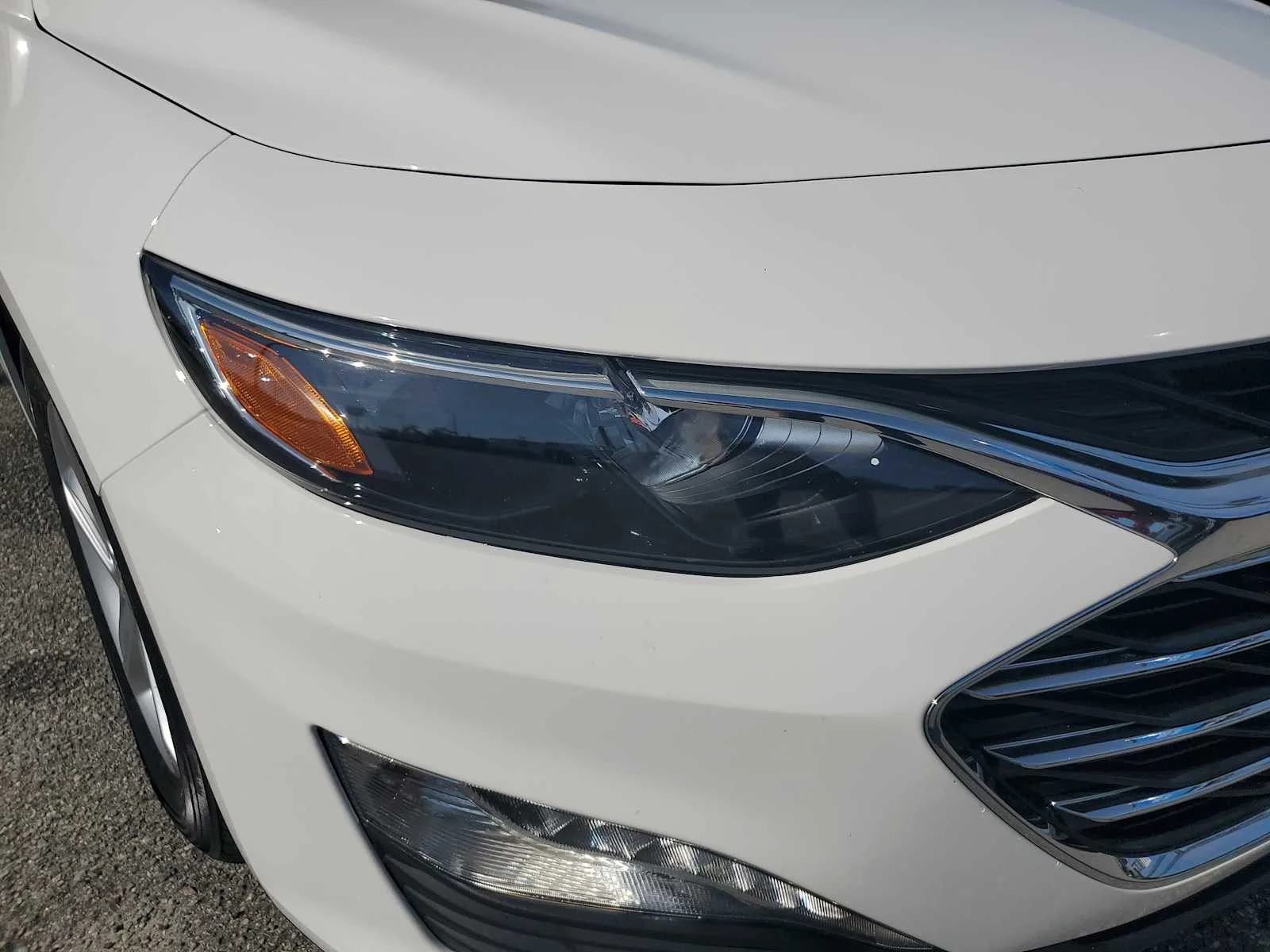 Used 2024 Summit White Chevrolet 1LT image 11
