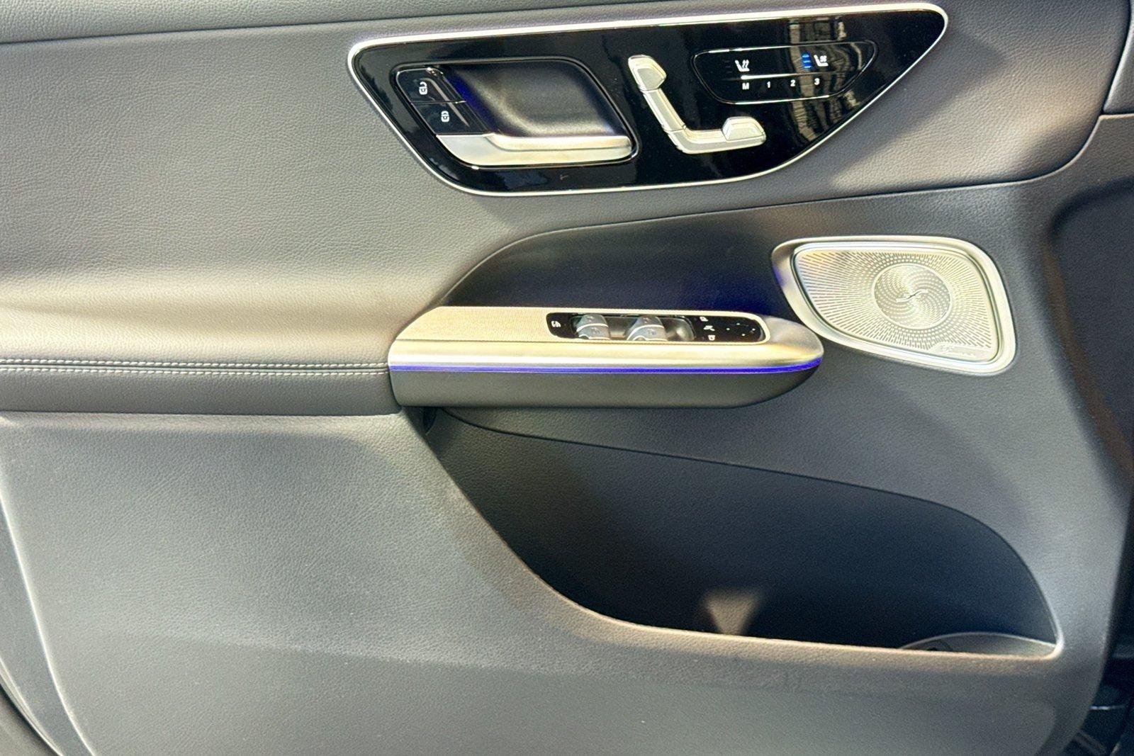 New 2026 Graphite Grey Metallic Mercedes-Benz GLC 300 image 16