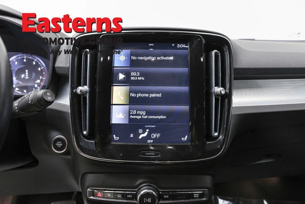 Used 2021 Gray Volvo Momentum image 12