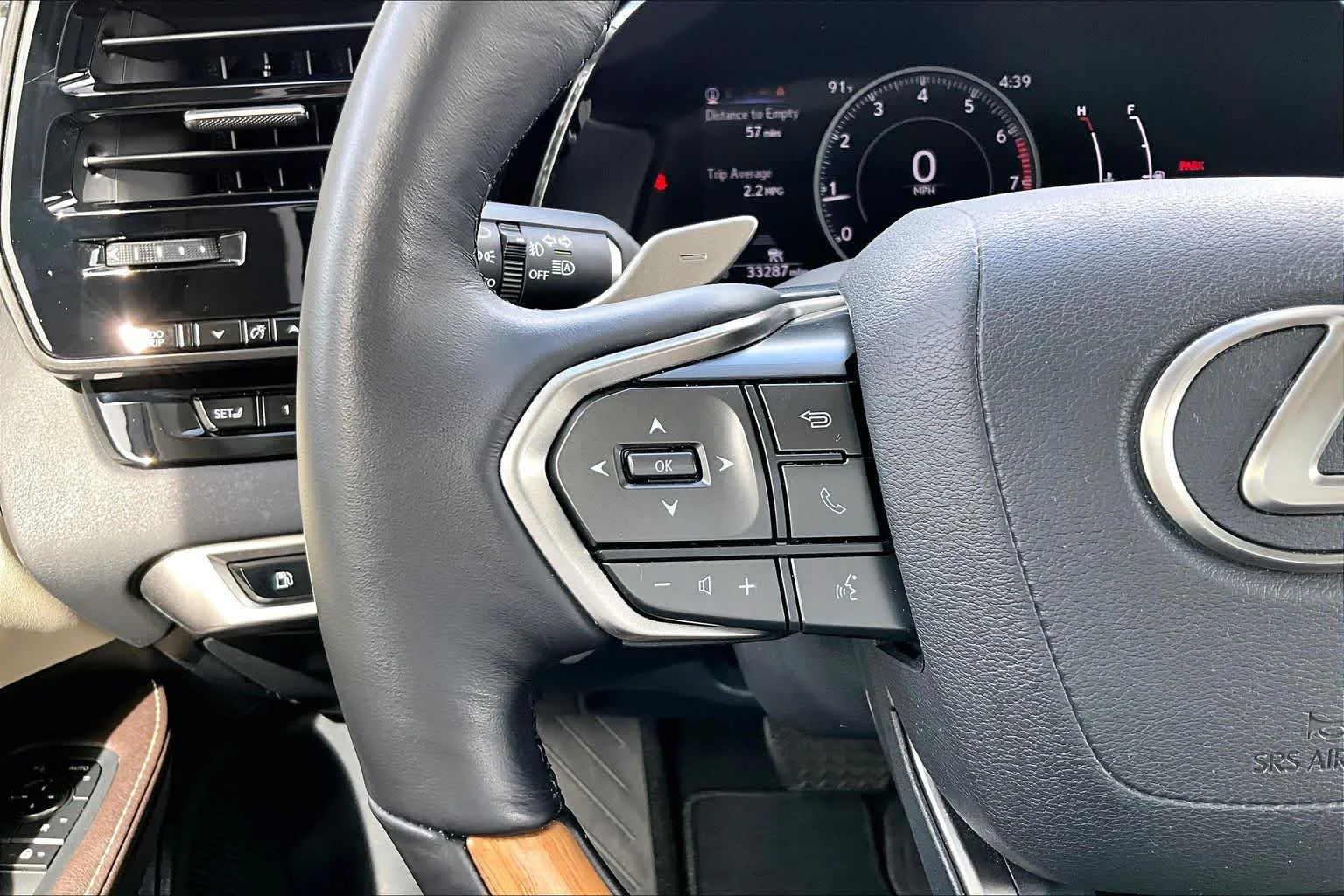 Used 2024 Iridium Lexus Premium image 22