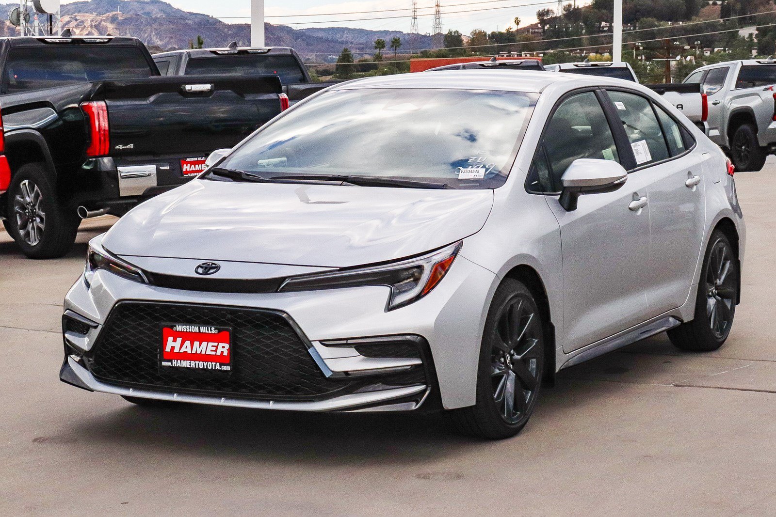 New 2027 Classic Silver Metallic Toyota  SE image 3