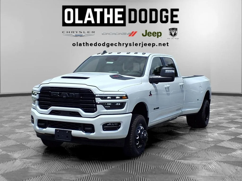 New 2026 Bright White Clear-Coat Exterior Paint RAM Laramie image 1