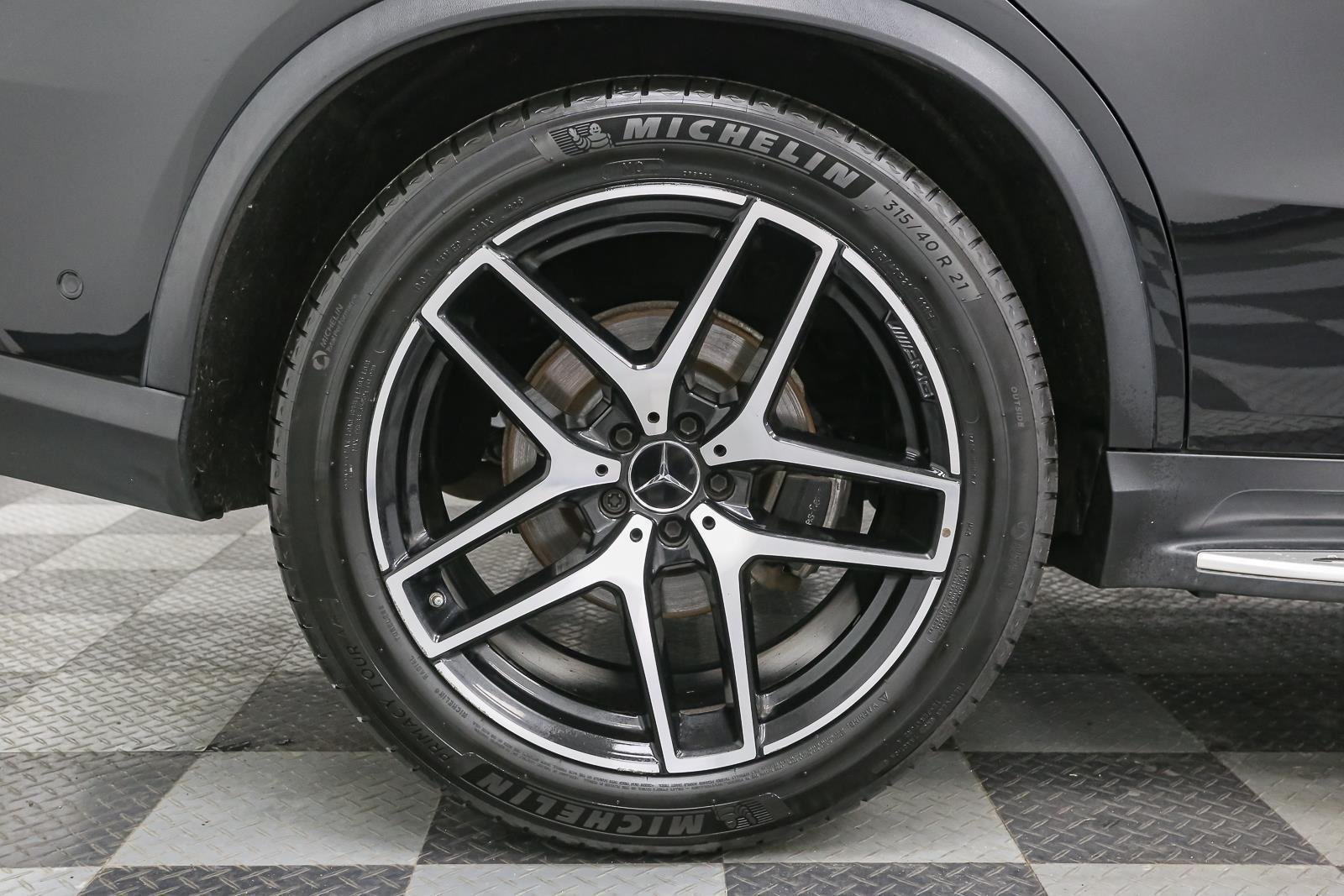 Used 2019 Black Mercedes-Benz AMG® GLE 43 image 18