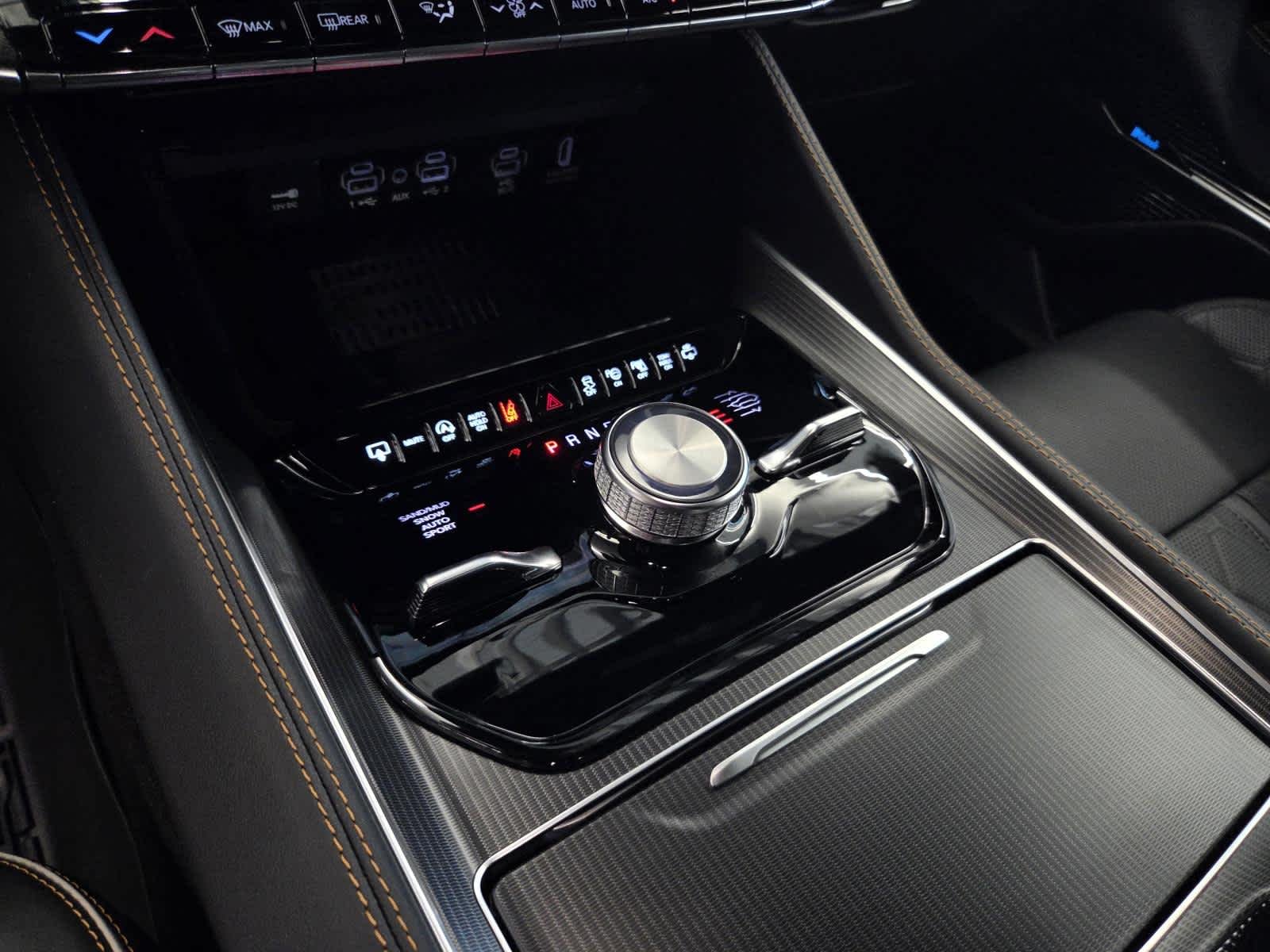 2026 Jeep Grand Wagoneer L Summit Reserve - Photo 19