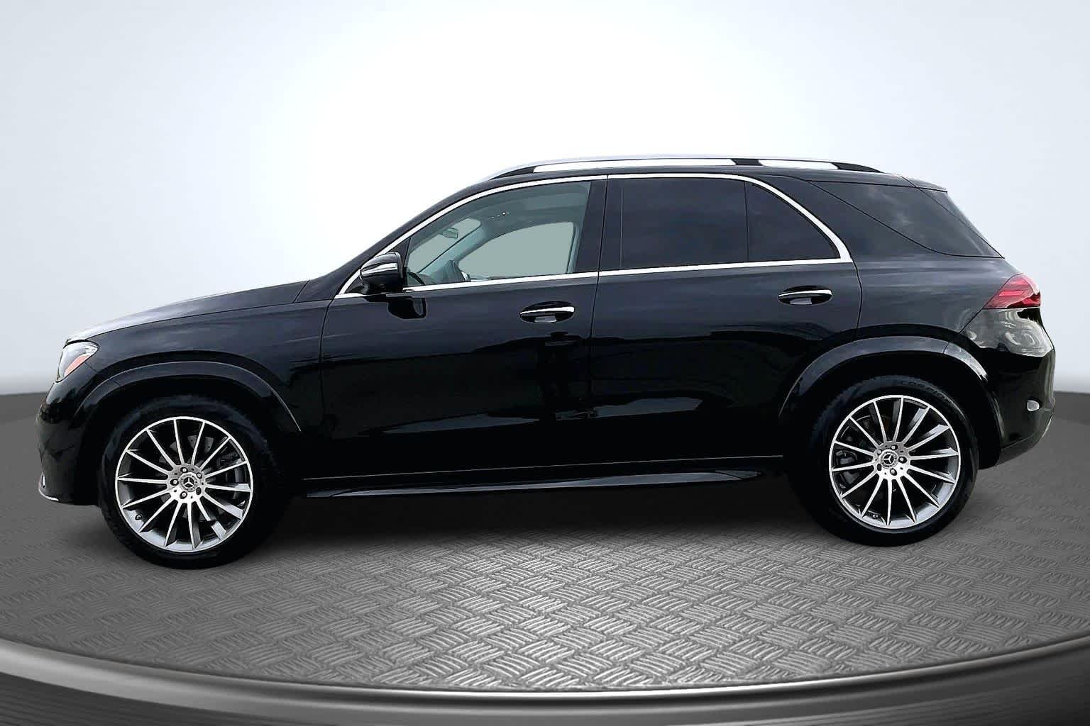 New 2026 Obsidian Black Metallic Mercedes-Benz GLE 450 image 3