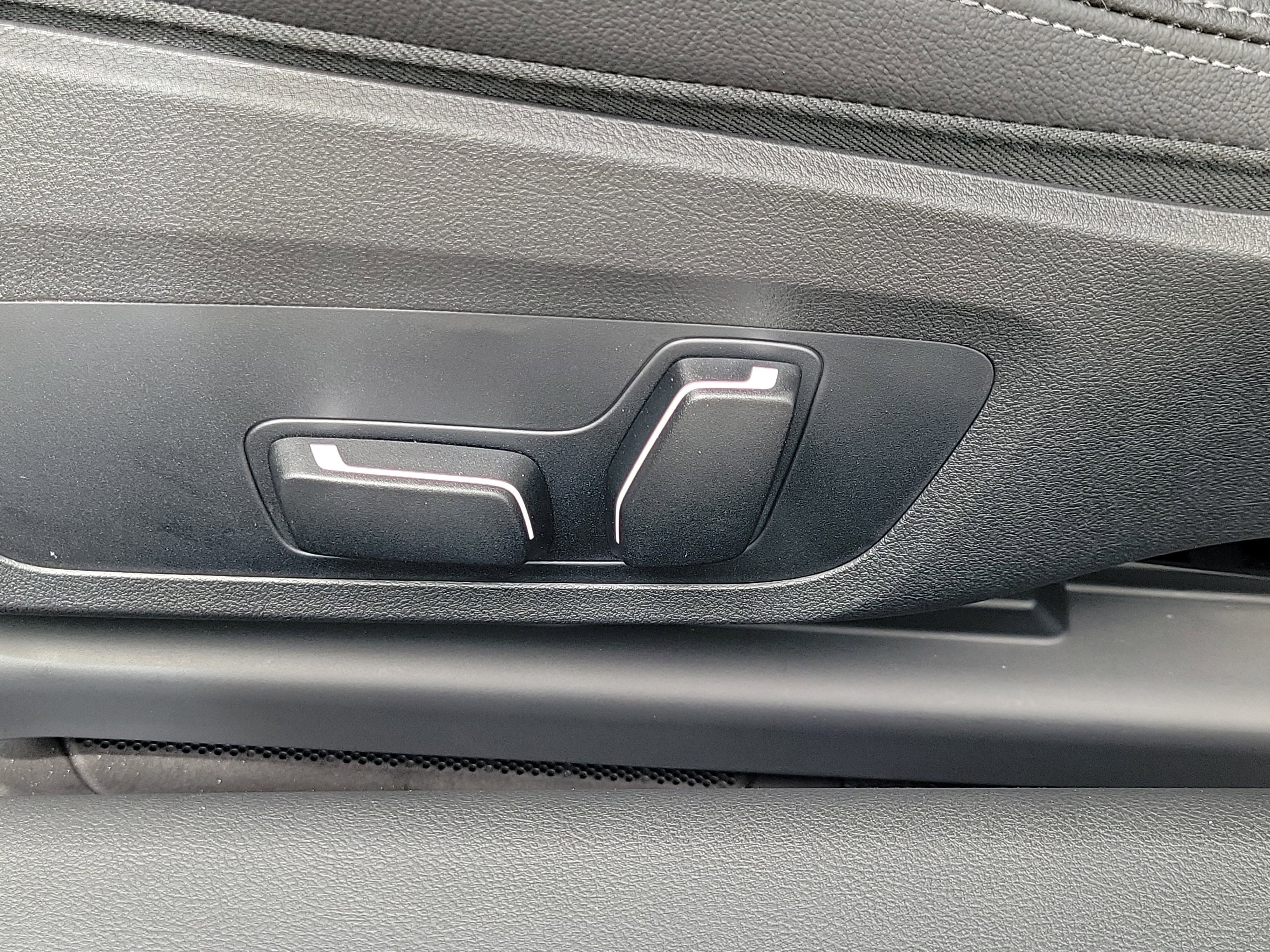 2026 BMW 2 Series 230i - Photo 10