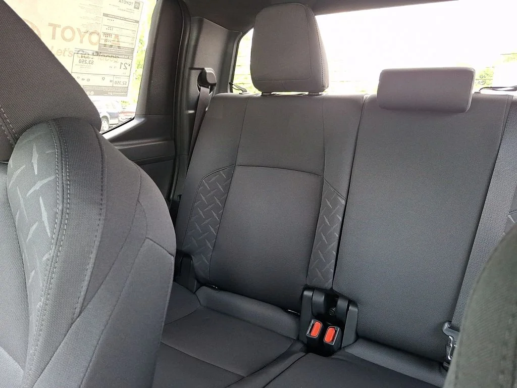 2026 Toyota Tacoma SR5 - Photo 13