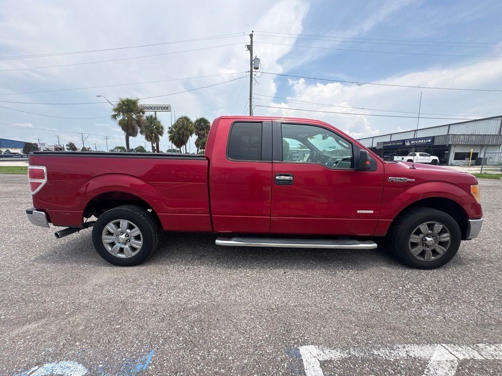 Used 2012 Red Ford XLT image 2