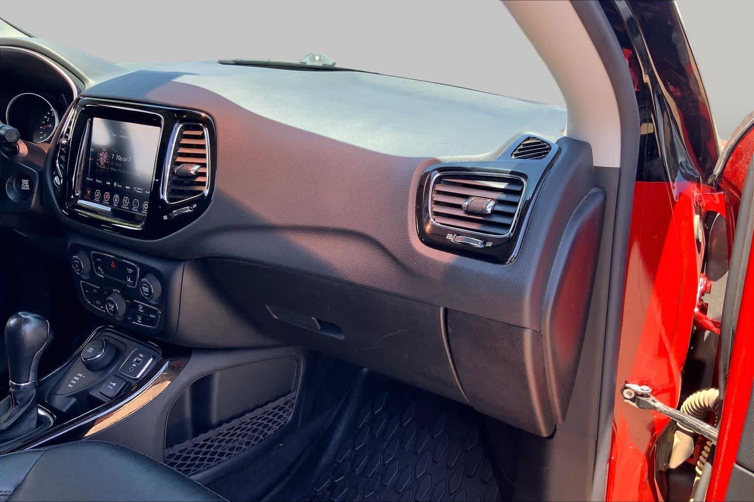 Used 2021 Redline Pearlcoat Jeep Limited image 19