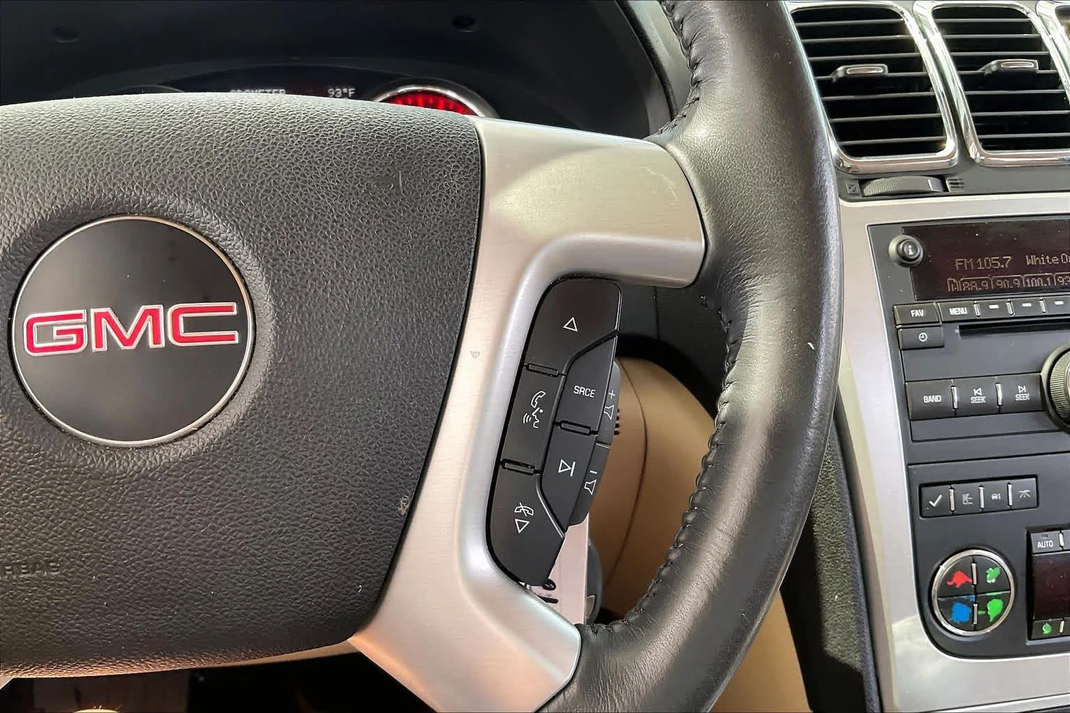 Used 2011 Summit White GMC SLT1 image 23