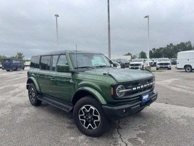 2025 Ford Bronco Outer Banks 4x4's photo