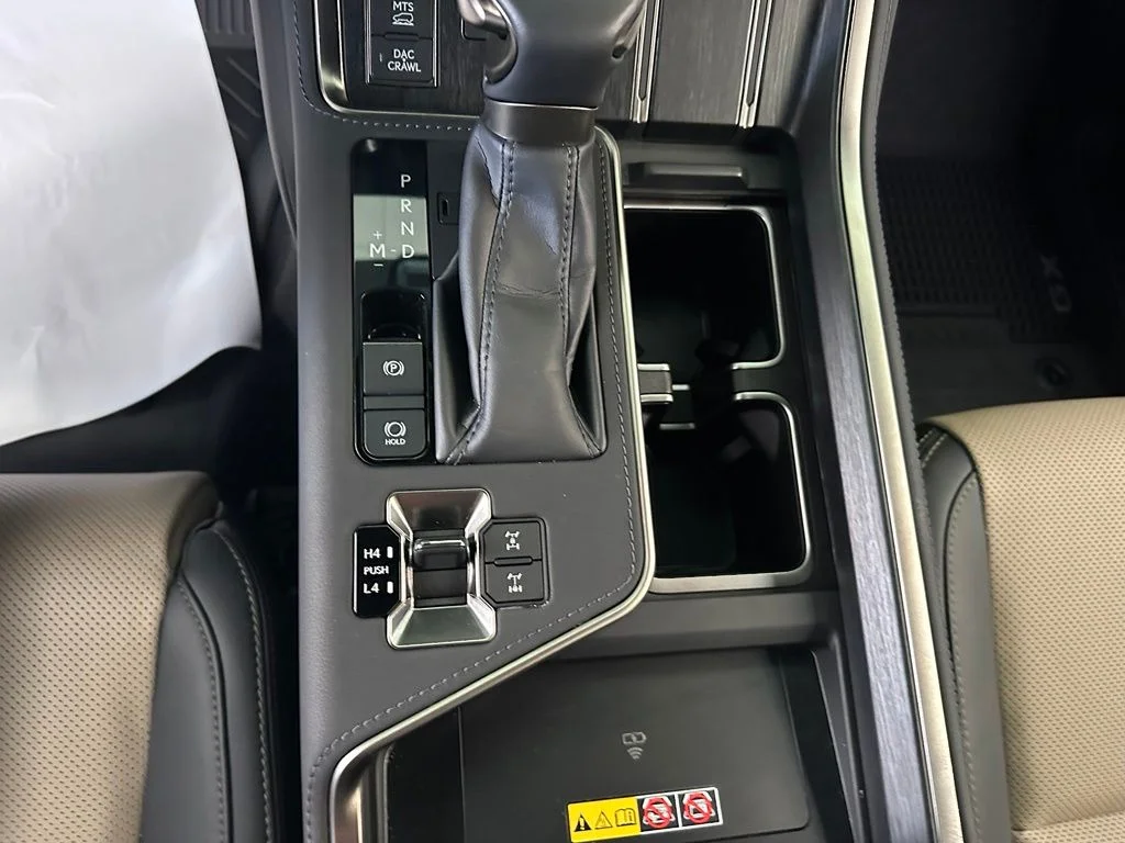 2024 Lexus GX Overtrail+ - Photo 11