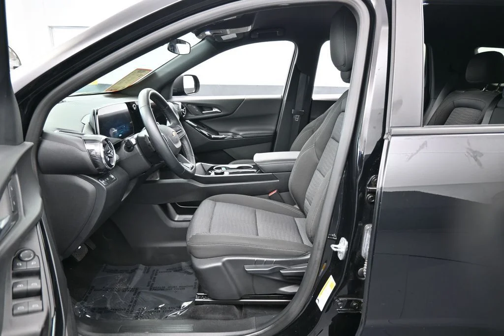 Used 2026 Mosaic Black Metallic Chevrolet LT image 11