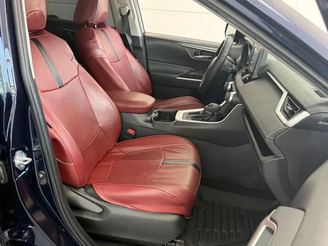 Used 2022  Toyota XLE image 14