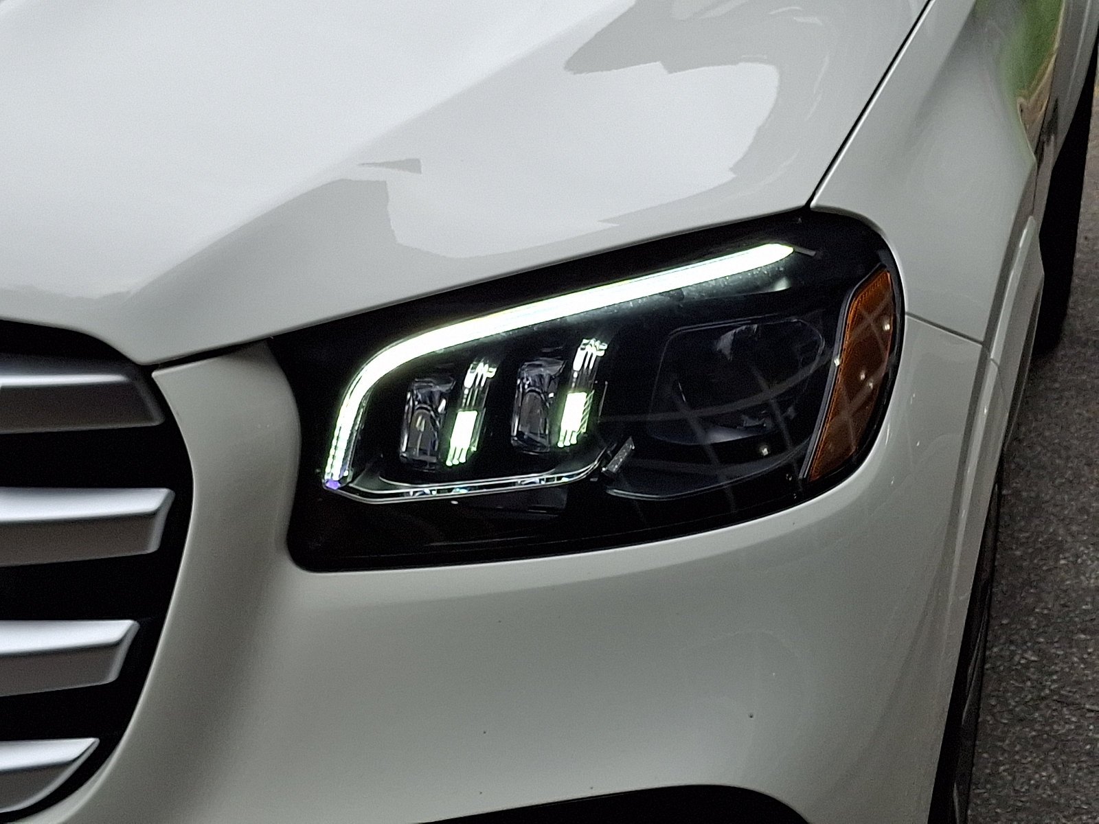 New 2026 Polar White Mercedes-Benz GLS 450 image 30