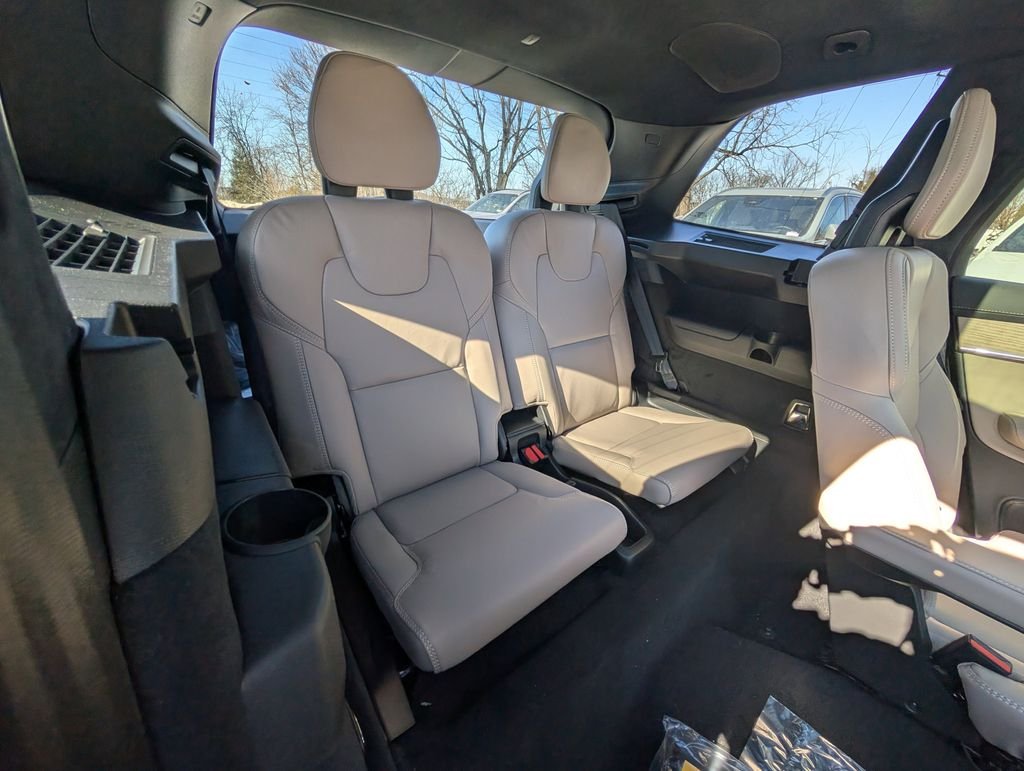 New 2026 Black Volvo T8 Ultra image 6