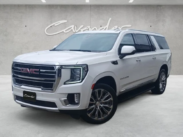 Used 2022 White GMC SLT image 1