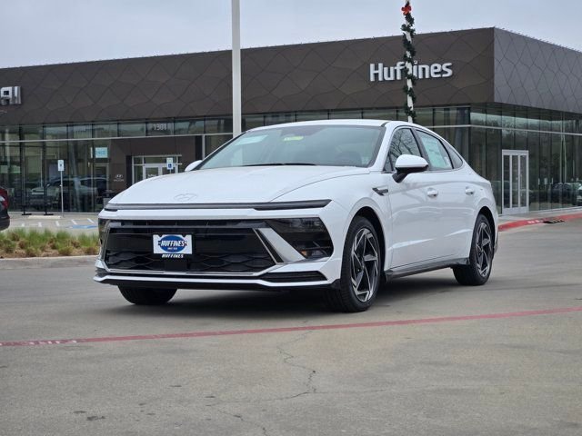 New 2026 White Hyundai SEL Sport image 2
