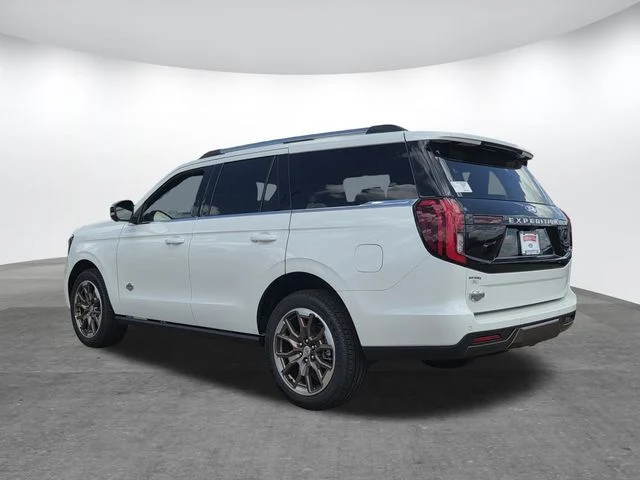 New 2027 Star White Metallic Tri-Coat Ford King Ranch® image 25