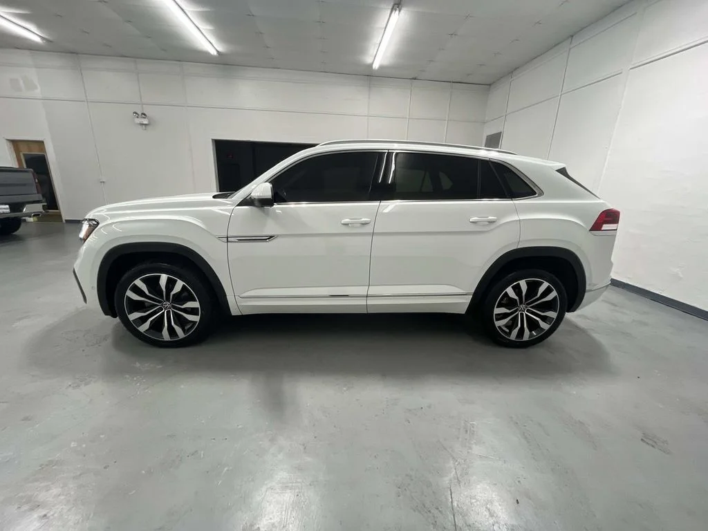 Used 2020 Pure White Volkswagen 3.6L V6 SEL Premium R-Line AWD 1 Owner image 5