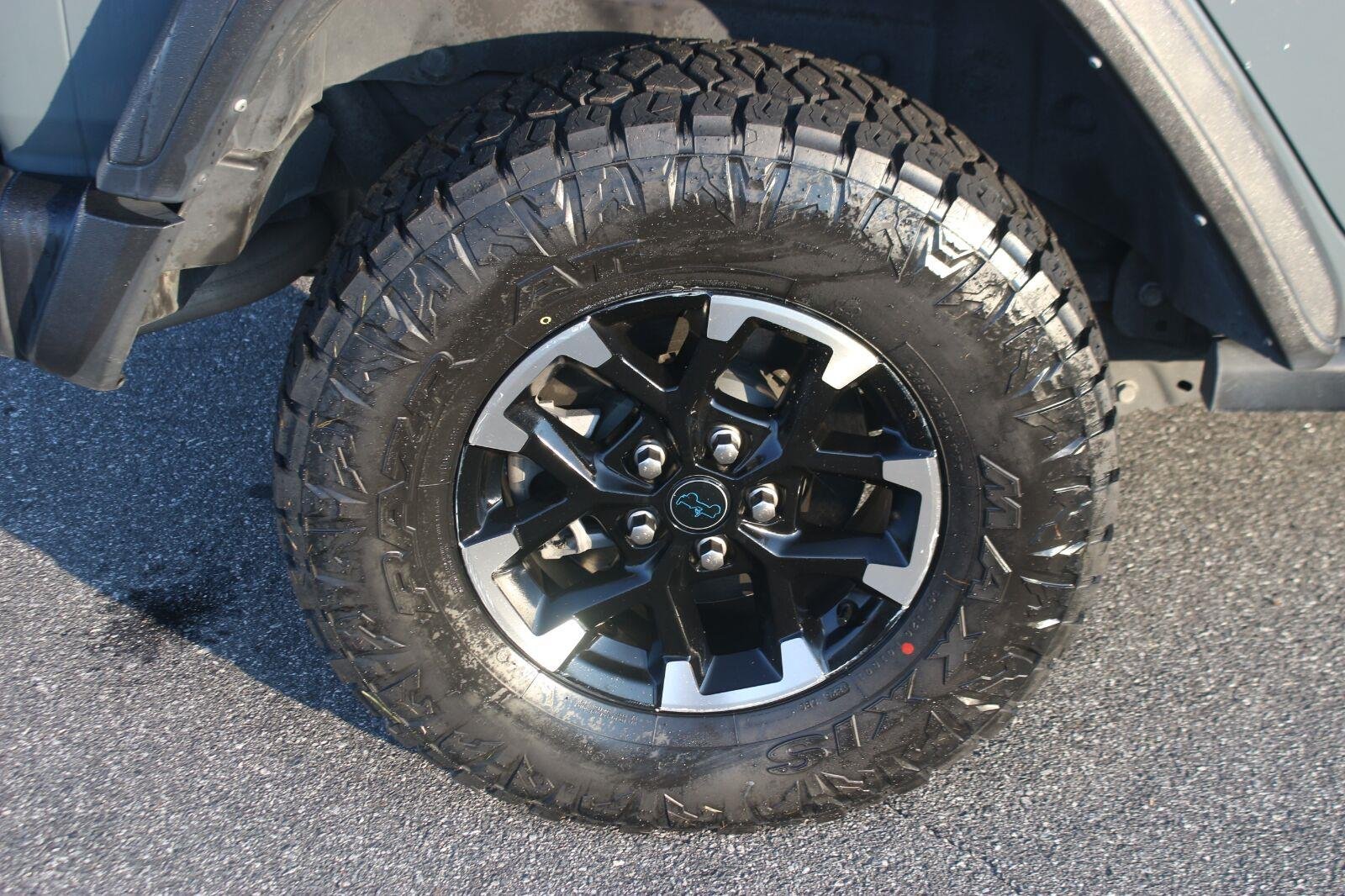 Used 2024 Grey Jeep Rubicon image 35