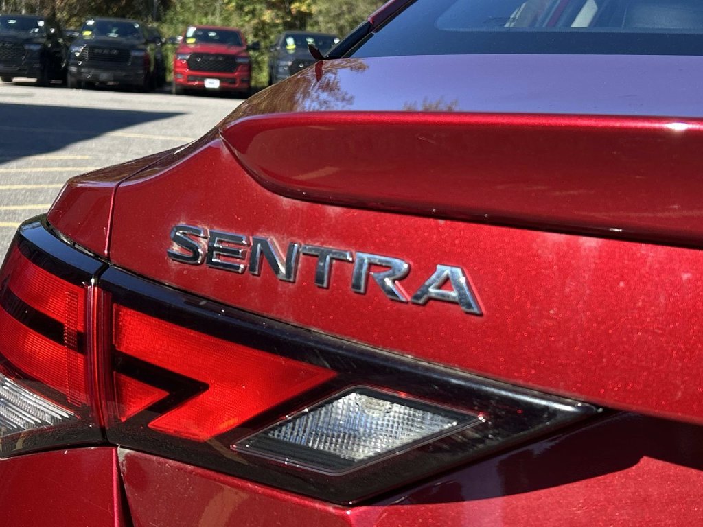Used 2023 Red Nissan SR image 16