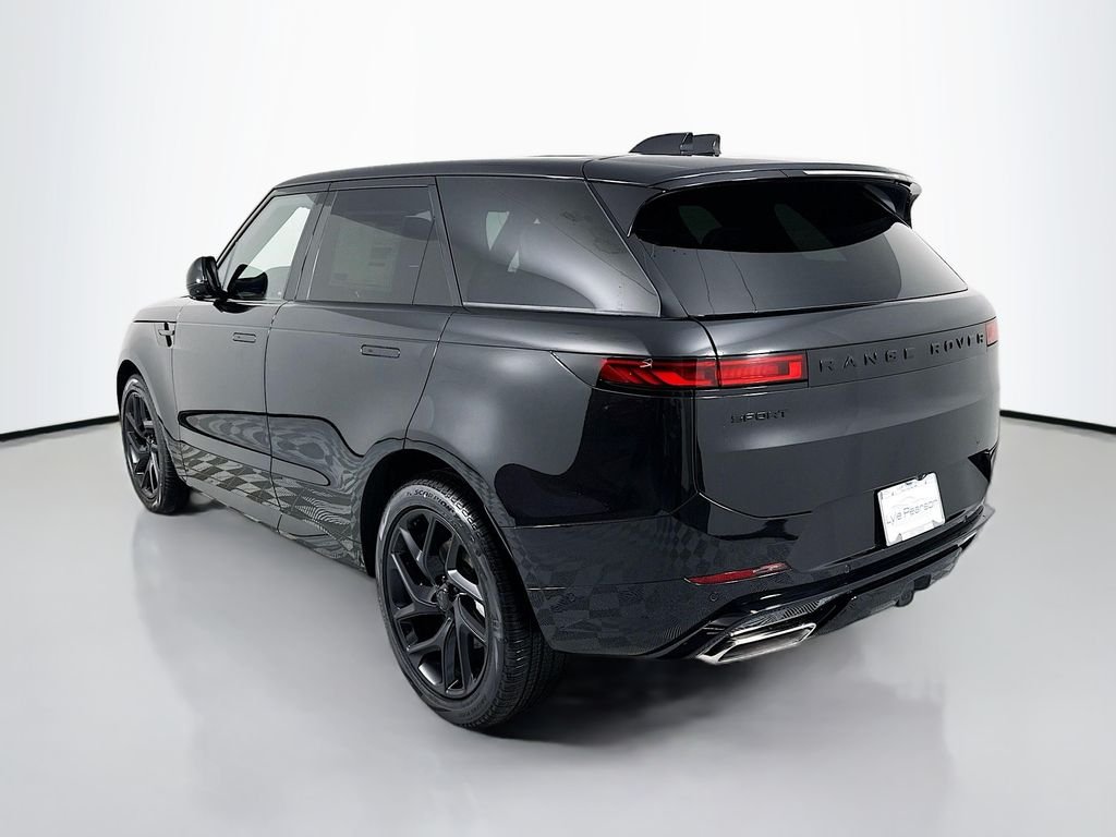 New 2026 Santorini Black Land Rover Dynamic SE image 3