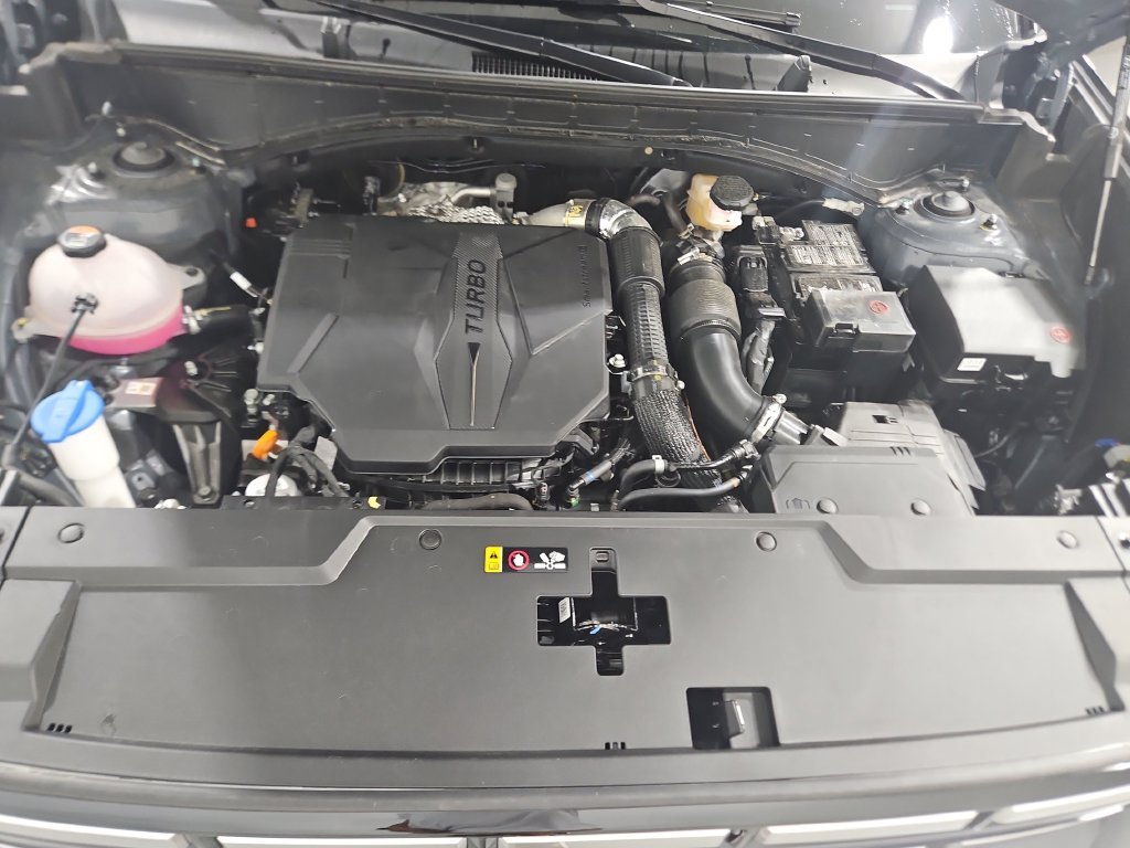 Used 2026 Gray Hyundai SEL image 22