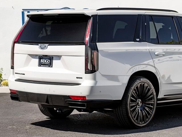 Used 2022 Crystal White Tricoat Cadillac Sport image 7