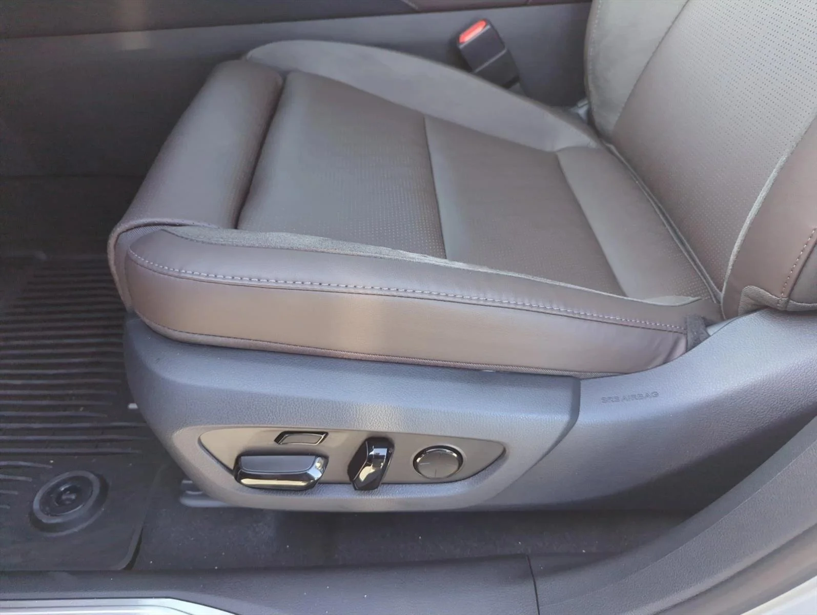 Used 2026 Iridium Lexus RX 350 Luxury image 14