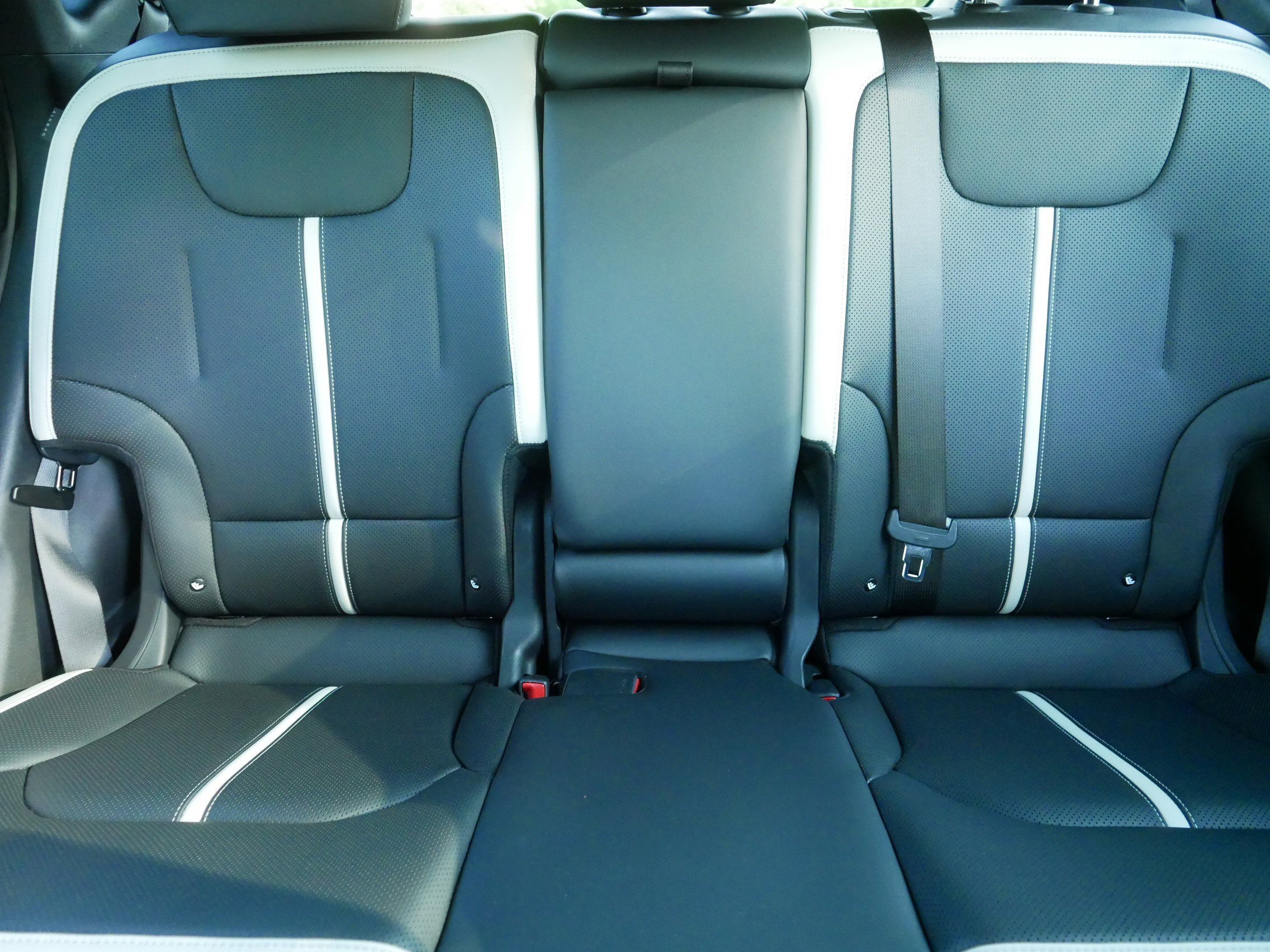 Used 2025 Wolf Gray Kia GT-Line image 14
