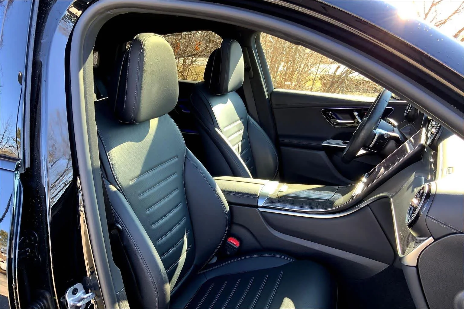 Certified Used 2024 Black Mercedes-Benz GLC 300 image 8