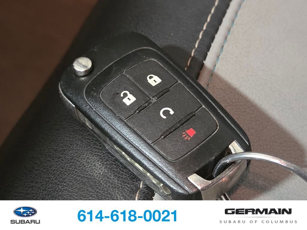 Used 2013 White Buick Leather image 33