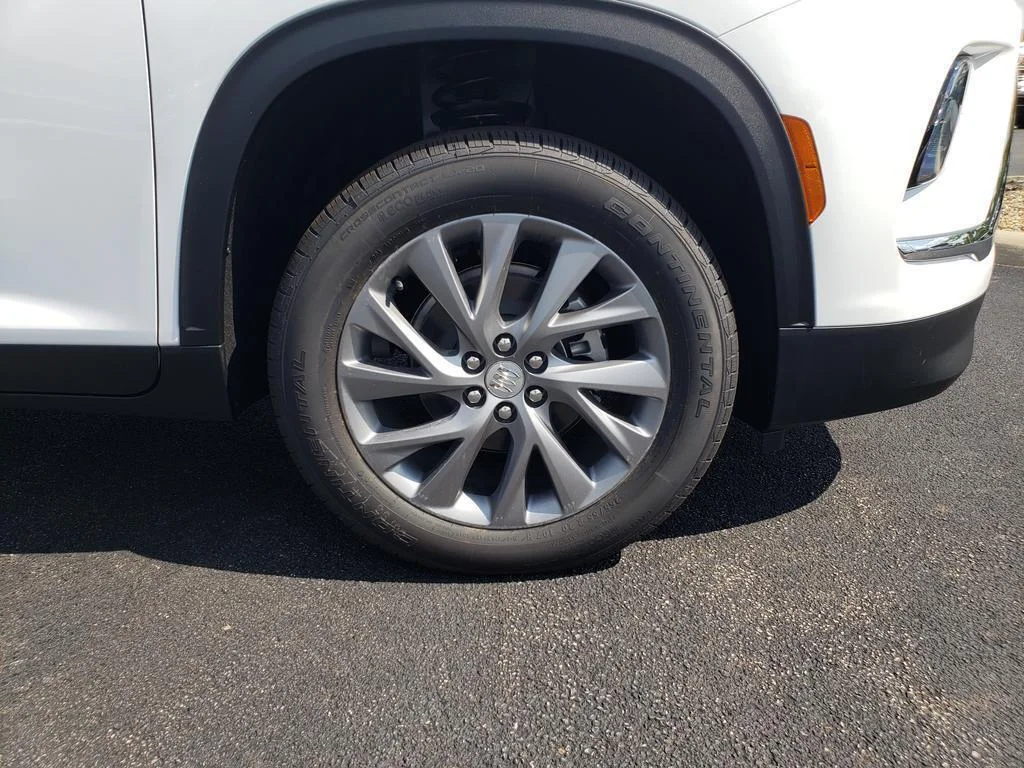 New 2026 Summit White Buick Preferred image 21